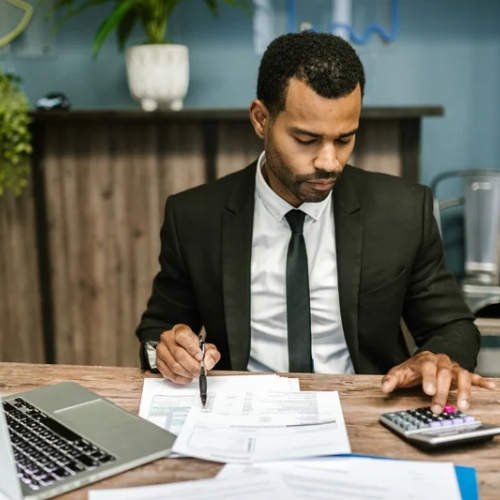 محاسب (Accountant)